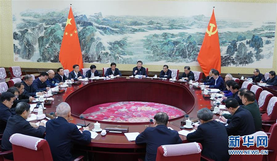 12月25日至26日，中共中央政治局召開民主生活會，中共中央總書記習(xí)近平主持會議并發(fā)表重要講話。圖片來自：新華社
