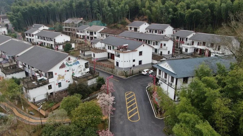 江西資溪縣烏石鎮(zhèn)新月畬族村景象。新華社記者 彭昭之 攝