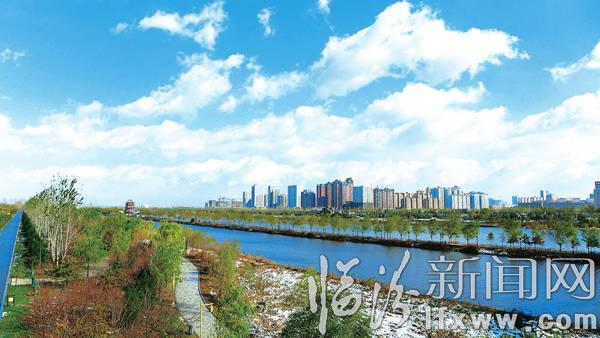 雨雪過后 臨汾汾河公園再現(xiàn)藍(lán)天碧水