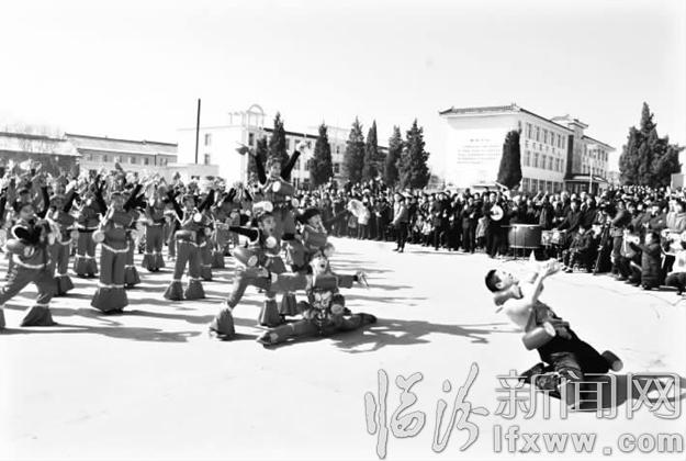 翼城南唐鄉(xiāng):元宵社火 視聽盛宴百姓樂(lè)!